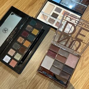 Anastasia Beverly Hills Green and Black Eyeshadow Collection